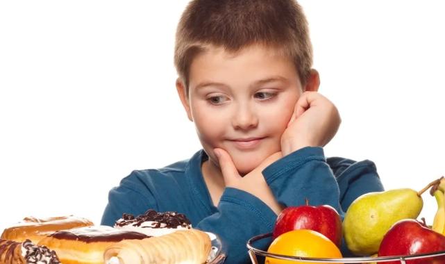 Çocukluk döneminde obeziteye dikkat!