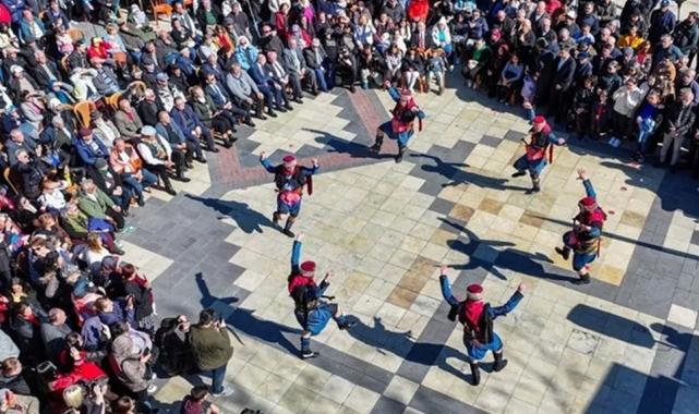 Denizli’de nevruz ateşi yandı