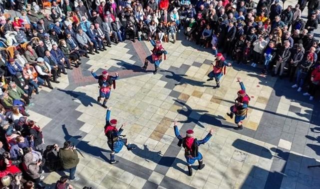 Denizli’de nevruz ateşi yandı