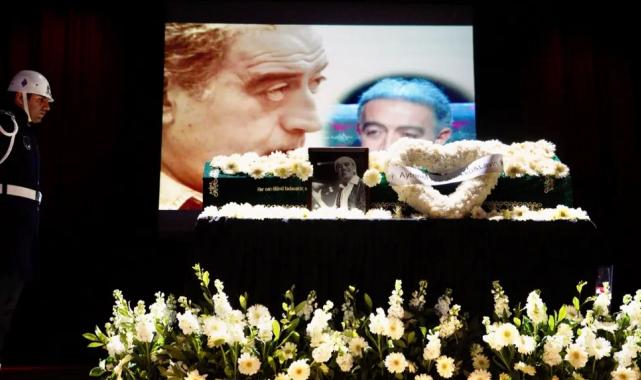 Her kuşağın sanatçısı Edip Akbayram’a son görev