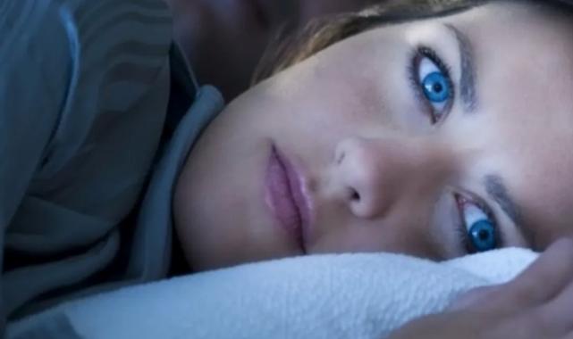 Huzursuz bacak sendromuna dikkat!