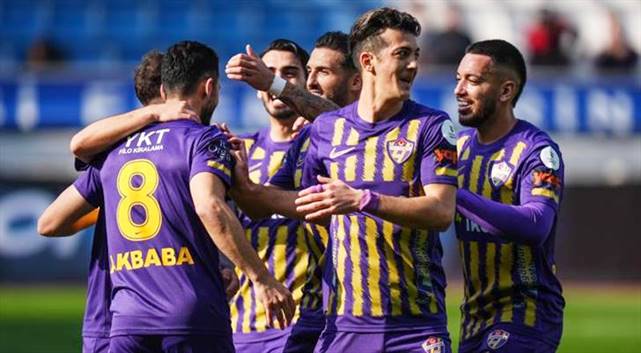 ikas Eyüpspor 2-1 Tümosan Konyaspor (Maç Sonucu) Eyüpspor’un galibiyet hasreti sona erdi!