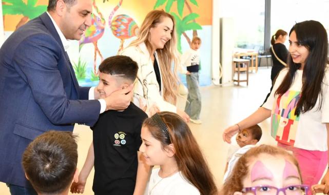 İzmir Çiğli’de miniklere bayram sürprizi