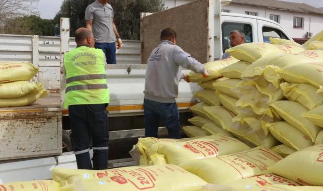 İzmir Güzelbahçe Belediyesi’nden çiftçiye desteğe devam