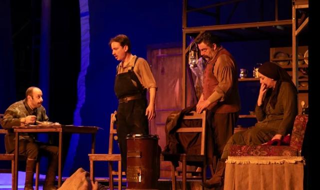 İzmir Şehir Tiyatroları, Bursa’ya ‘Yolcu’ oldu