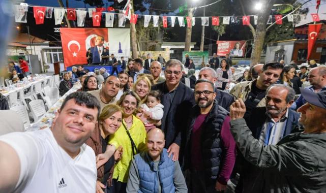 İzmir’de dayanışma sofrası Foça’da kuruldu