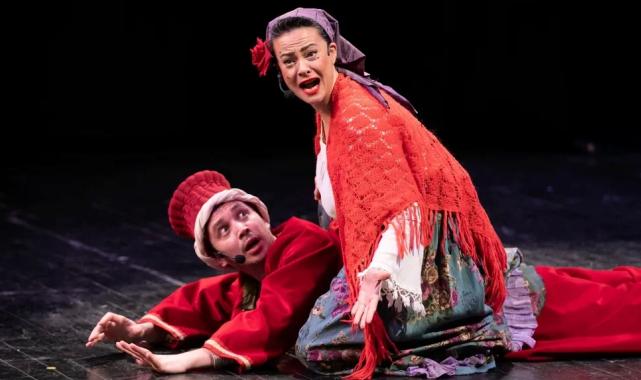 İzmir’de ‘Demokrasi Gemisi’ demir aldı