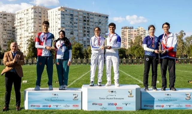 Kayseri Büyükşehir sporcularına Başkan Büyükkılıç’tan tebrik