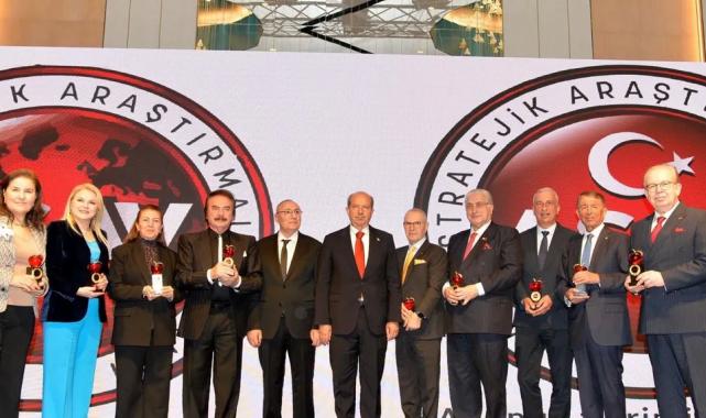 Kızıl Elma Ödülleri sahiplerini buldu