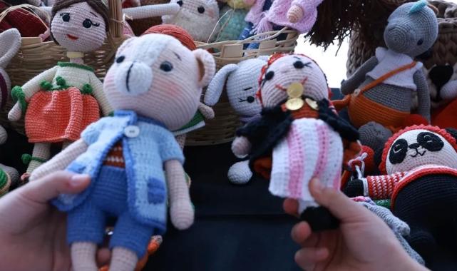 KO-MEK, bayram öncesi çocukları sevindirdi