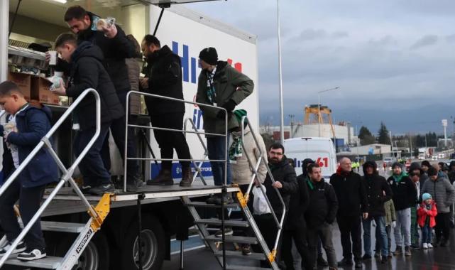 Kocaeli’de Ramazan bereketi tribünlere taşındı