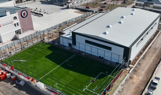 Konya Spor Lisesi’nde yeni spor salonu