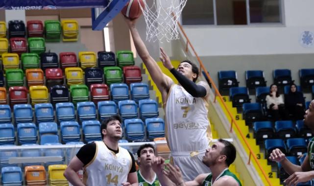 Konya’da seyircisiz maçta farklı galibiyet