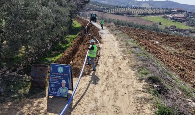Manisa Gökeyüp çamurlu sudan kurtuluyor