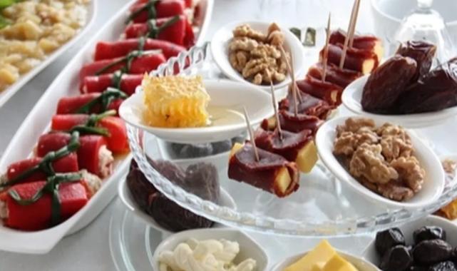 Sağlıklı iftar sofrası için 10 öneri!