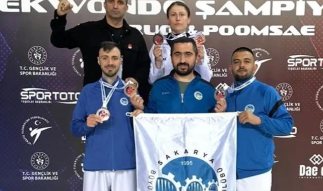 Sakaryalı taekwondocular Antalya’da doludizgin