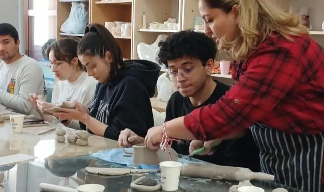 Tıp öğrencileri seramikle buluştu