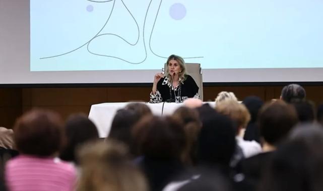 Zeynep Oral ile 8 Mart söyleşisi büyük ilgi gördü