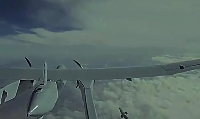 AKSUNGUR’dan milli mühimmatlarla başarılı atış testi… Kabiliyetlerine bir yenisini daha ekledi