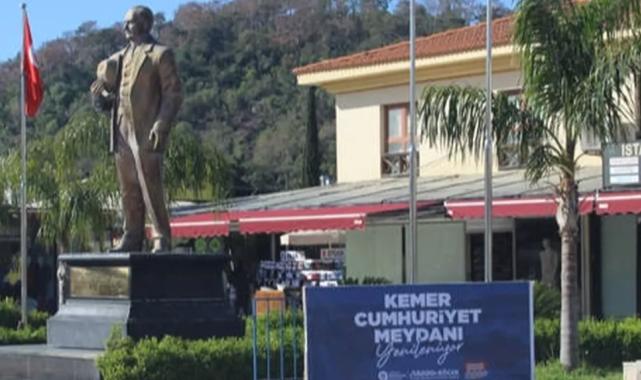 Antalya Kemer Cumhuriyet Meydanı turizm sezonuna hazırlanıyor