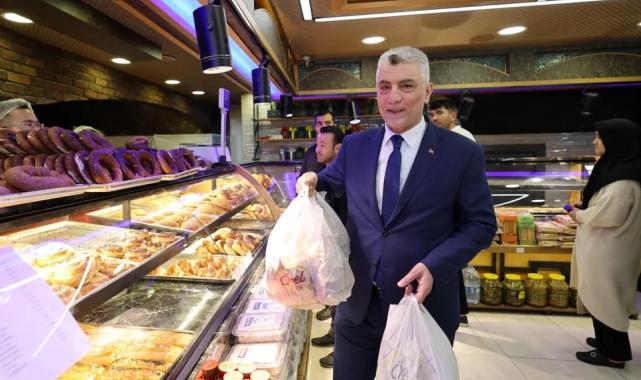 Bakan Bolat boykota karşı alışverişe çıktı