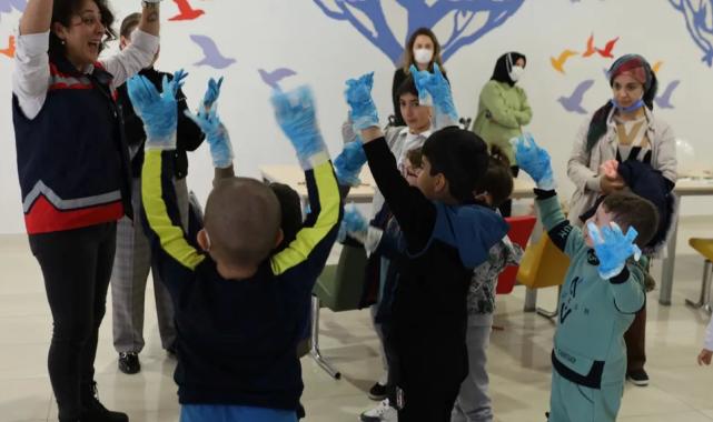 Bursa Büyükşehir’den LÖDER destekli onkoloji hastalarına moral