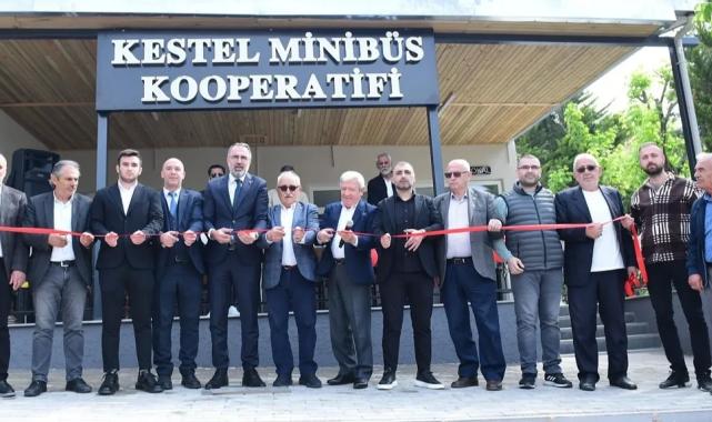 Bursa Kestel’de Minibüs Kooperatifi’nin yeri yenilendi