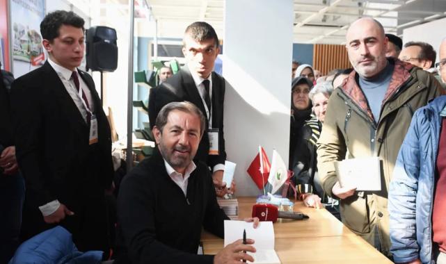 Bursa Osmangazi Belediyesi Serhan Asker’i kitapseverlerle buluşturdu