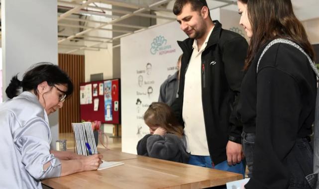 Bursa Osmangazi Belediyesi yazar Ayşen Işık’ı ağırladı