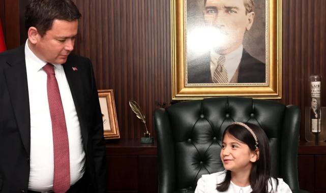 Bursa Osmangazi’de geleceğin başkanları koltuğa oturdu