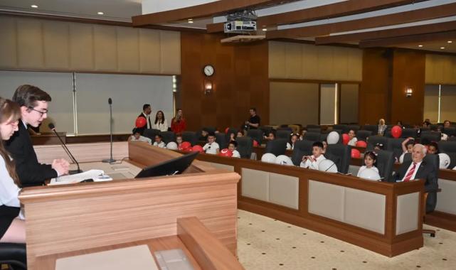 Büyükşehir Meclisi’nde söz çocukların