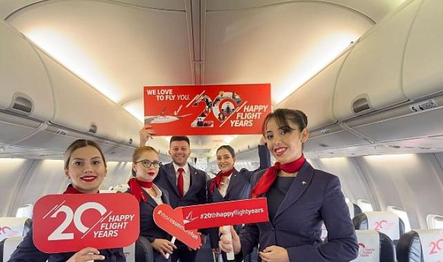 Corendon Airlines 20. yaşını yolcularıyla gökyüzünde kutluyor