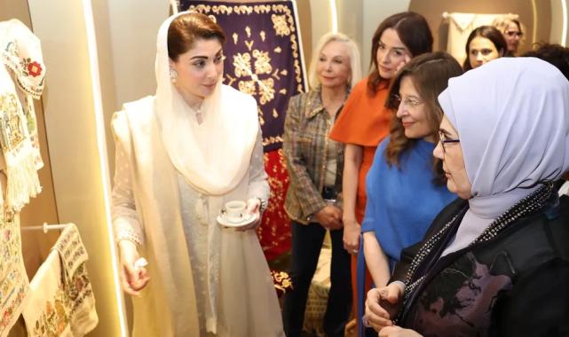 Emine Erdoğan, lider eşleriyle “Anadolu” sergisinde