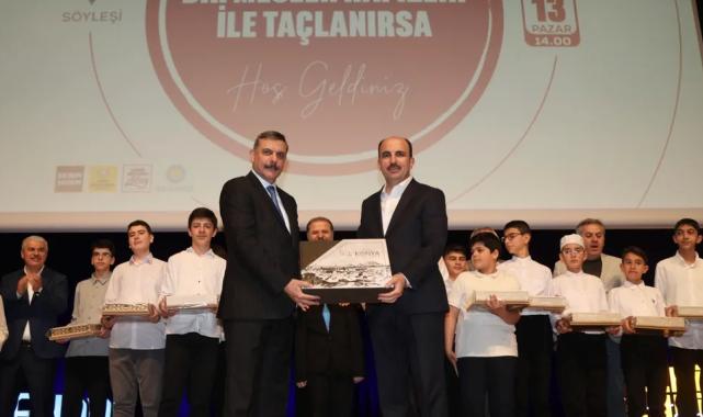 Erzurum Valisi, Konya’da hafız adayı öğrencilerle buluştu