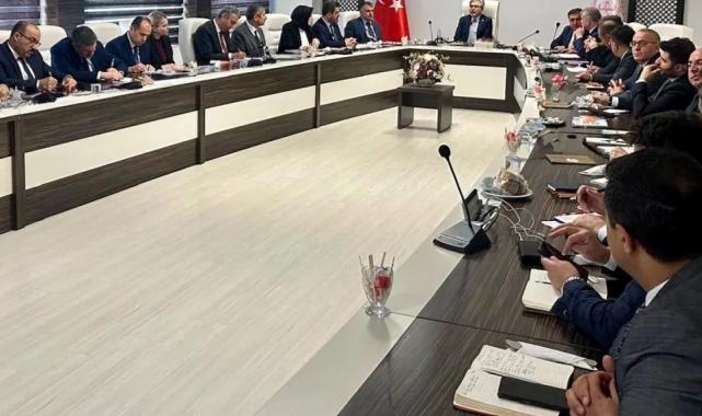 İstanbul depremleri sonrası MEB sahada