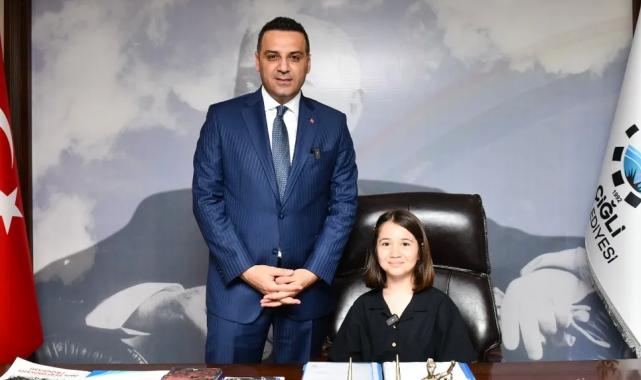 İzmir Çiğli’de minik Başkan’dan ilk talimat eğitim için geldi