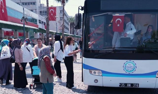 İzmir’de ESHOT sergisi yenilenen tasarımıyla ilgi gördü