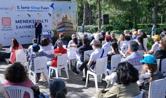 İzmirliler İzmir Kitap Fuarı’na akın etti