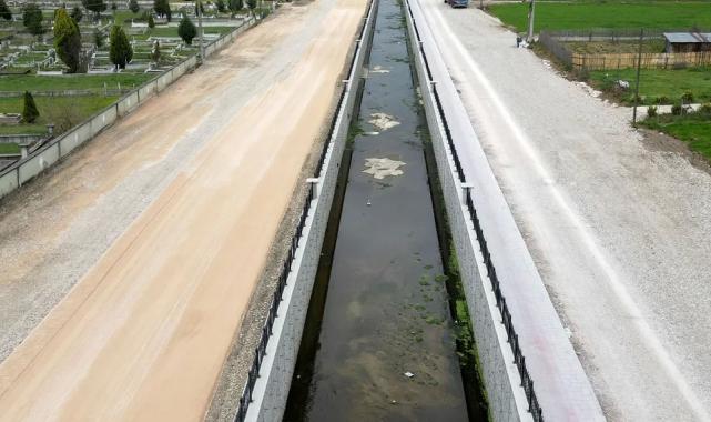 Karacasu’nun yeni cadde ve yaşam alanı hızla tamamlanıyor