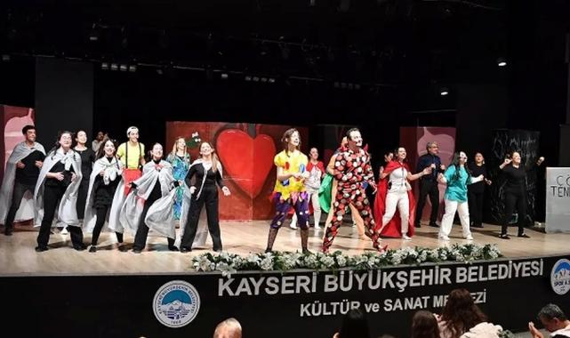 Kayseri Büyükşehir’den müzikal oyunu