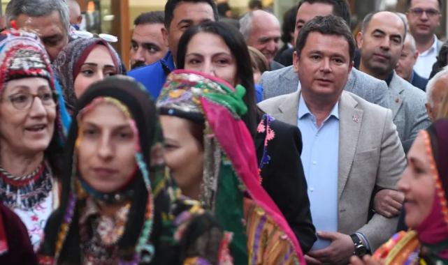 Kına gecesi geleneği Osmangazi’de yaşatıldı