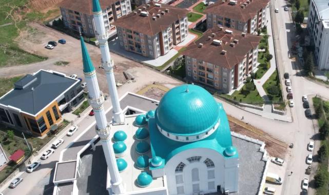 Kocaeli’de Derince Ahmet Yesevi Camii’ne estetik dokunuş