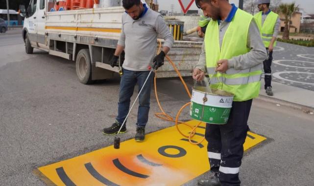 Kocaeli’de yol ve yaya çizgileri yenileniyor