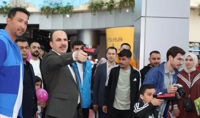 Konya Bilim Merkezi çocukların coşkusuna ortak oldu