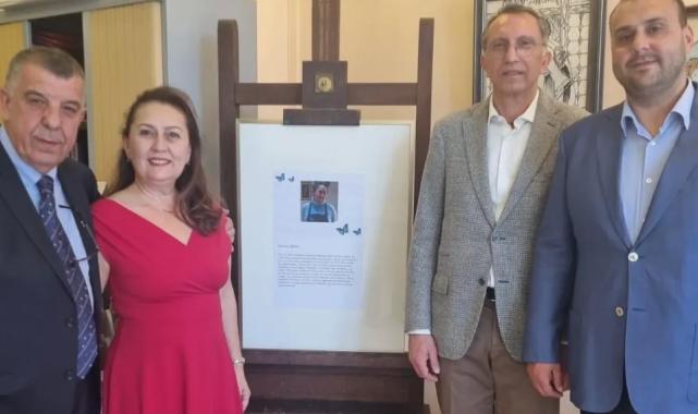  “Mavi Kelebek” mozaik sergisi Paris’te sanatseverlerle buluştu