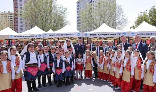 Memduh Büyükkılıç’tan 23 Nisan sürprizi