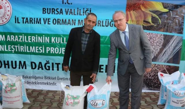 Mustafakemalpaşalı üreticilere nohut ve sorgum tohumu desteği