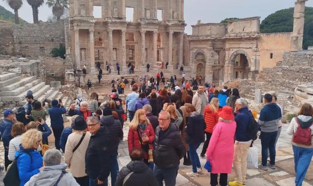 Müze ve ören yerlerinde 9 günde 1 milyonu aştık! Efes ve Göbeklitepe zirvede!