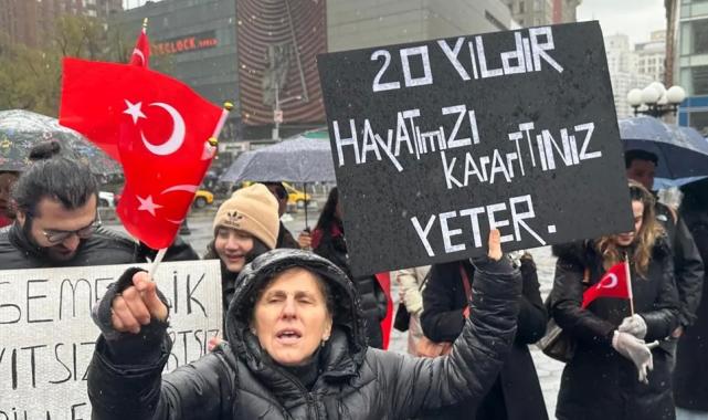 New York’ta İmamoğlu’nun tutukluluğuna protesto