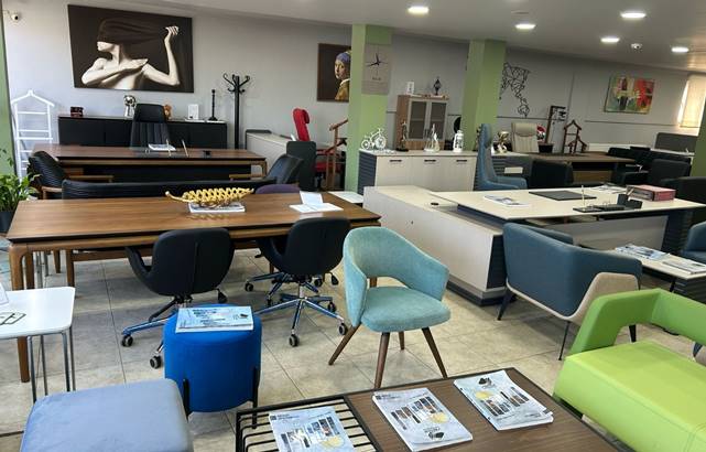 Nehir Ofis Mobilyaları’ndan Öğrenci Kürsüsü’ne Konfor Desteği